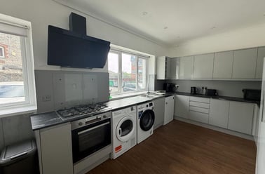 Addison Road, North Hill, Plymouth - Image 3